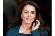 Những chiếc nhẫn đính hôn đắt đỏ nhất của các sao thế giới