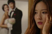 Đêm tân hôn tôi ôm chăn khóc nấc bên tình già hơn 15 tuổi