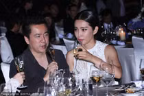 Sao Hoa ngữ uống rượu như nước lã