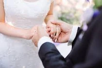 Phá đường dây kết hôn giả ở Mỹ, cầm đầu là người gốc Việt