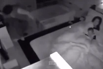 Chồng lấy thân mình che chở vợ, con trong trận động đất ở Đài Loan