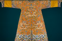 Những bí ẩn đằng sau long bào của Hoàng đế Trung Hoa