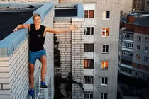 Thiếu nữ tử vong ở cầu phao: Ám ảnh "chơi ngông" của giới trẻ