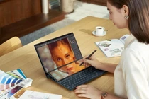 Lộ diện mẫu laptop 14 inch 2 màn hình mỏng nhẹ nhất thế giới