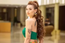 Hồng Quế bị mắng vì đã hóng sai vụ ca sĩ - hotgirl "choảng" nhau