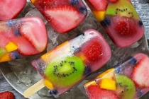 Video: Tận dụng trái cây làm kem mát lạnh đãi gia đình ngày nóng