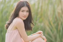 Nhan sắc nữ y tá tuổi teen khiến dân mạng Thái Lan "phát sốt"