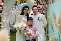 Nhan sắc con dâu CEO Đại Nam sau lễ dạm ngõ ngập tràn kim cương