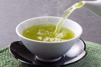 4 nhóm người tuyệt đối không được uống trà xanh 