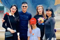 Nét thanh tú cùng chiều cao vượt trội của con gái Thủy Tiên-Công Vinh