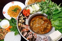 Đừng nhúng 5 loại rau này vào nồi lẩu kẻo ăn vào hại thân