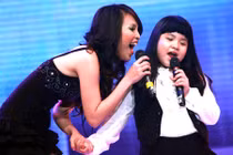 Con gái 16 tuổi của Hiền Thục bức xúc vì bị soi mói chuyện tình cảm