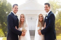 Chị em song sinh cưới chồng sinh đôi, mang thai cùng thời điểm