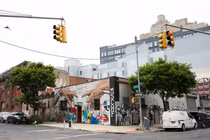 Công ty gọi vốn được 11 triệu USD nhờ bán những thứ 'khùng điên'