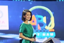 Tiết lộ thú vị chuyện váy áo khi lên sóng của MC truyền hình VTV