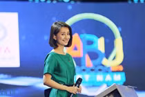 Tiết lộ thú vị chuyện váy áo khi lên sóng của MC truyền hình VTV