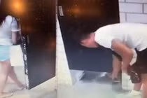 Video: Xem clip nóng mỗi ngày để tiêu hủy video quay lén phụ nữ