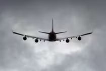 Video: Thảm họa hàng không: Máy bay nghi bị khủng bố đâm nổ chung cư