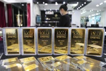 USD mạnh lên, giá vàng chấm dứt 3 tuần tăng liên tiếp