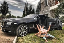 "Ngã sấp mặt" bỗng trở thành mốt chụp ảnh trong hội nhà giàu