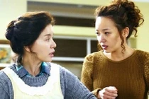 Mẹ chồng diễn kịch kệch cỡm mỗi lần cãi vã với con dâu