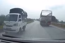 Video: Xe tải chạy ngược chiều tốc độ cao trên cao tốc Hà Nội - Thái nguyên