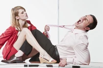 Từ chối "yêu vợ", người đàn ông gặp kết cục kinh dị