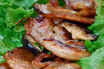 Cách làm món thịt cuộn xà lách đủ chất mà ngon miệng