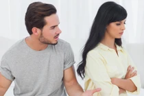 Đi nhậu về muộn, chồng xanh mặt thấy cảnh tượng kinh hoàng