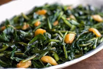 Ai ngờ loại rau mọc dại này lại là nguồn dinh dưỡng hiếm có