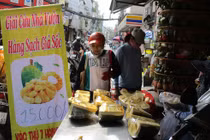 Mít Thái lại phải bán "giải cứu"