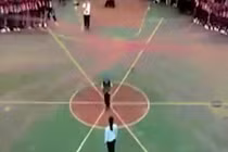 Video: Học sinh TQ lập kỷ lục nhảy với 120 dây cùng lúc