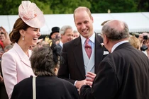 Hoàng tử William dùng điều này chứng minh ngoại tình chỉ là tin đồn