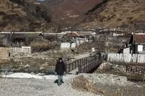 Dân Triều Tiên mắc bệnh lạ sau các vụ thử tên lửa