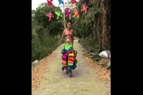 Video: Victoria's Secret phiên bản trai làng khiến dân mạng điên đảo