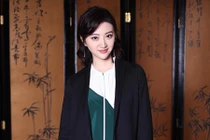 Giai nhân "King Kong" nói về thế lực bí ẩn chống lưng