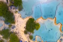 Video: Thung lũng “cổ tích” với hàng trăm hồ nước sắc màu 