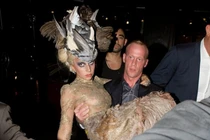 Chuyện bi hài về công việc của các trợ lý sao Hollywood