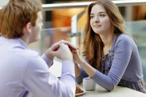 Lời khẳng định của vợ: "Đàn ông, 99% đã từng ăn bánh trả tiền"