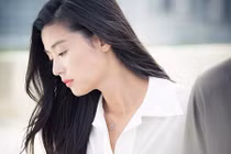 Bí mật của người chồng có vẻ ngoài hoàn hảo khiến tôi ám ảnh 