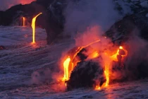 Lõi Trái Đất rò rỉ hơn 2,5 tỷ năm qua, vì sao?