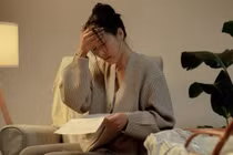 Lưu ý khi mua nhà để không còng lưng đóng đủ thứ chi phí