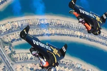 Video: Mãn nhãn với clip con người bay lượn trên không như siêu nhân