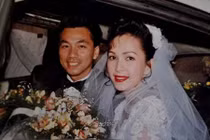 Hé lộ bất ngờ về loạt ảnh cưới thuở xưa của sao Việt