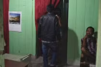 Vùng đất nơi người dân lên núi quan hệ với người lạ để lấy may