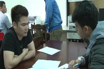 Bốn gã trai và một "kiều nữ" thuê khách sạn sử dụng ma túy