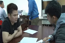 Bốn gã trai và một "kiều nữ" thuê khách sạn sử dụng ma túy