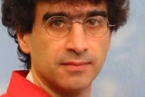 Nguyên nhân gì khiến giám đốc AI của Google từ chức?