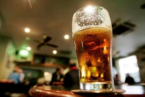 Boa 70 triệu khi uống một cốc bia