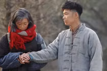 Mỹ nhân bị hủy hoại dung nhan khi đóng cảnh đánh ghen, cưỡng bức